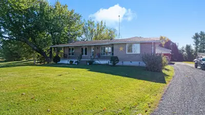 6739 43 Highway, Perth, On K7h 3c7