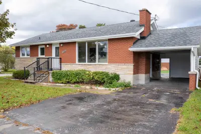 1082 8th Street E, Owen Sound, On N4k 1m6