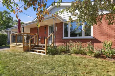 230 Euclid Avenue, Peterborough, On K9h 1m4