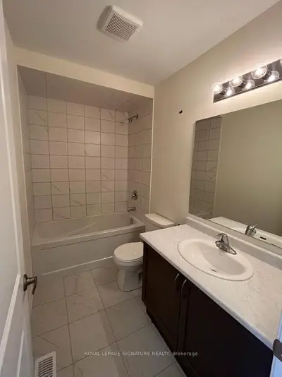 175 Sonoma Lane, Hamilton, On L8e 0j9