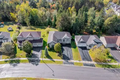 6 Pheasant Run, Bracebridge, On P1l 0a9