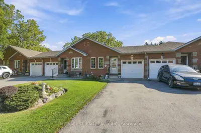 9 Kinsman Court S, Pelham, On L0s 1e3