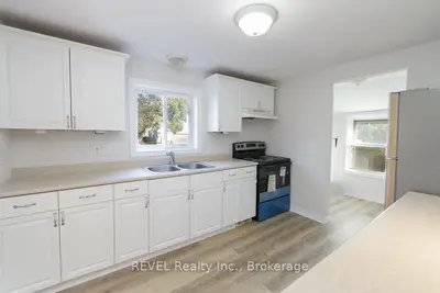 389 GLENDALE Avenue, St. Catharines, ON L2T 1C3