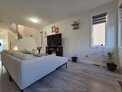 571 Lilith Street, Barrhaven, On K2j 6z5