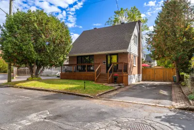 340 St-denis Street, Vanier And Kingsview Park, On K1l 5j2