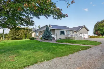 2015 Development Road, North Dundas, On K0e 1s0