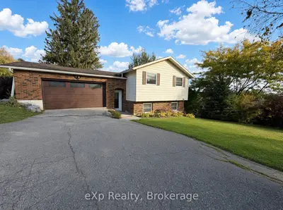 9 Charlotte Street, Brockton, On N0g 2v0