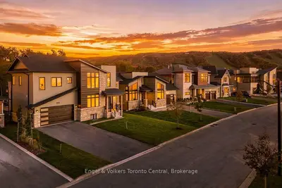125 STONELEIGH Drive, Blue Mountains, ON L9Y 4X5