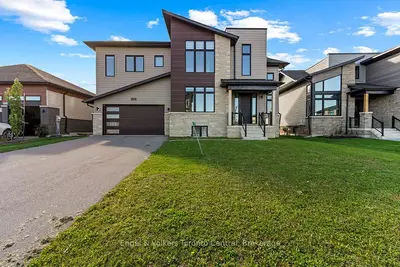 125 STONELEIGH Drive, Blue Mountains, ON L9Y 4X5