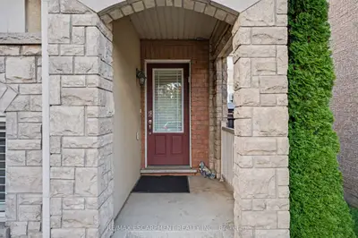 418 Kitty Murray Lane, Hamilton, On L9k 0e2
