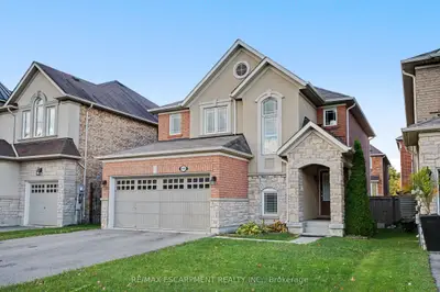 418 Kitty Murray Lane, Hamilton, On L9k 0e2