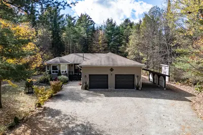 26 Centurion Crescent, Perry, On P0a 1r0