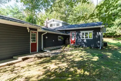 26 SUGAR MAPLE Lane, Huntsville, ON P0B 1L0