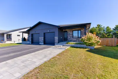 59 Noble Crescent, Petawawa, On K8h 0g1