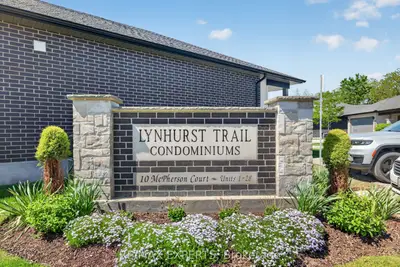 10 Mcpherson Court 21, Central Elgin, On N5r 0l8