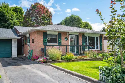 26 Heath Road, Sault Ste Marie, On P6a 6e2