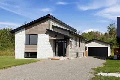 215 Greenfield Drive, Sault Ste Marie, On P6c 3t3