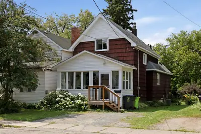 317 Wilson Street, Sault Ste Marie, On P6b 2k7