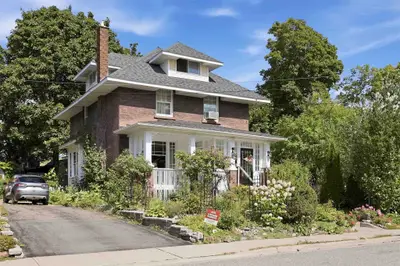 40 Euclid Road, Sault Ste Marie, On P6b 1a2