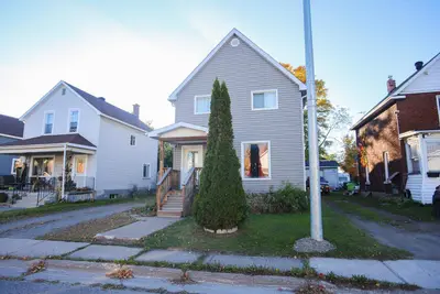 253 St. James Street, Sault Ste Marie, On P6a 1p7