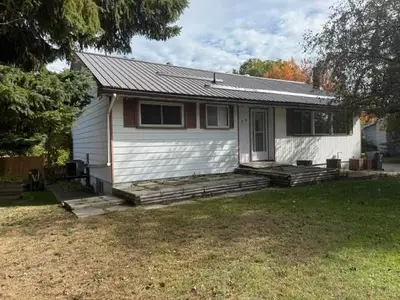 428 Boundary Road, Sault Ste Marie, On P6a 5c2