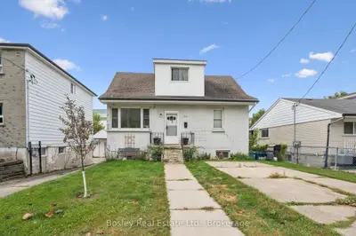34 Jaffray Street, Cambridge, On N1r 3h9