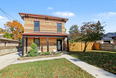 657 Frances Street, Woodstock, On N4s 1z9