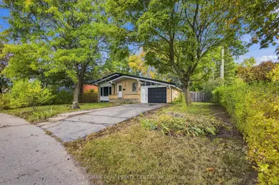 246 Hillcrest Road, Cambridge, On N3h 1b2