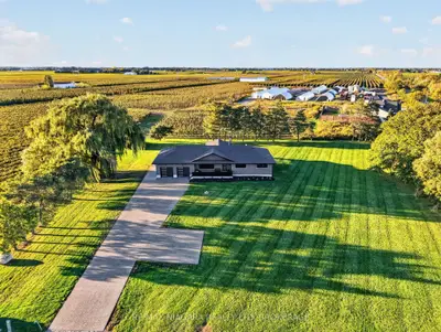 714 Carlton Street, Niagara-on-the-lake, On L0s 1j0