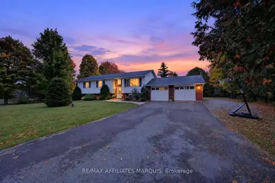 113 BAY Road, Rideau Lakes, ON K0G 1L0