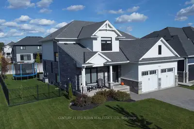 2558 TERRY FOX Court, Strathroy-Caradoc, ON N0L 1W0