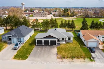 13 Morrison Drive, Whitewater Region, On K0j 1k0