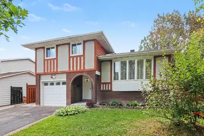 16 EASTPARK Drive, Blackburn Hamlet, ON K1B 3Z8