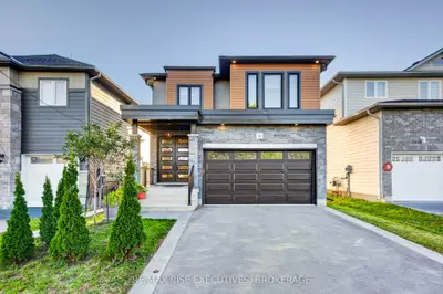 14 Park Crescent, Loyalist, On K7n 0c2