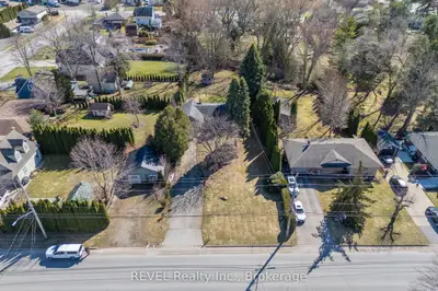 639 Penner Street, Niagara-on-the-lake, On L0s 1t0