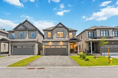 209 QUARTER HORSE Street, Stittsville - Munster - Richmond, ON K2S 0X9