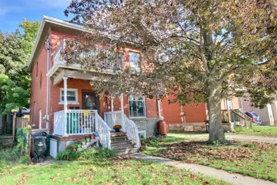223 Water Street N, Cambridge, On N1r 3b9