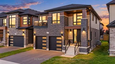 31 Jacob Detweiller Drive, Kitchener, On N2p 0k7