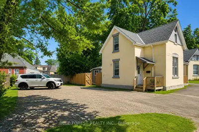 28 Oxford Street W, London North, On N6h 1r3