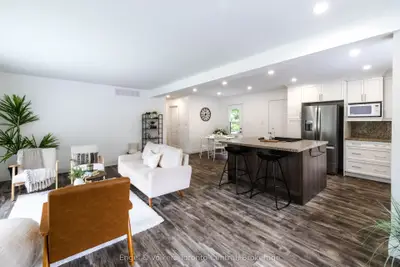 37 Spencer Street, Bracebridge, On P1l 1e1