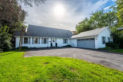 34 Cambridge Crescent, Loyalist, On K7n 1r3