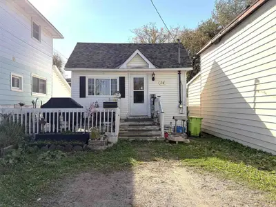24 Pardee Avenue, Sault Ste Marie, On P6b 1v8