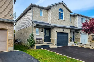 41 Vennio Lane, Hamilton, On L9b 2y6