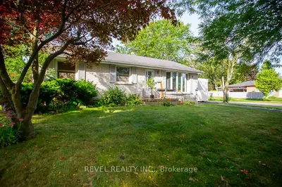 2 Morning Dew Drive, Brantford, On N3r 3p2