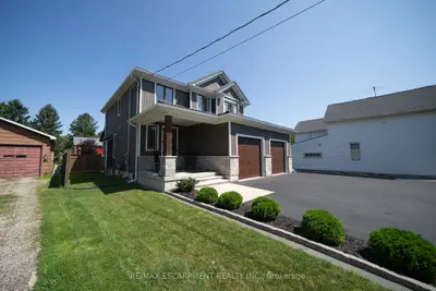 166 King Street, Brant, On N0e 1a0