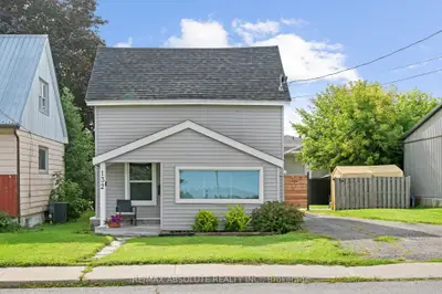 132 Edward Street S, Arnprior, On K7s 2x4