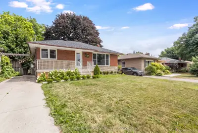 17 West 21st Street Upper, Hamilton, On L9c 4m3