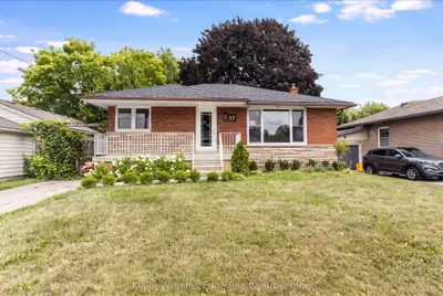 17 West 21st Street Upper, Hamilton, On L9c 4m3