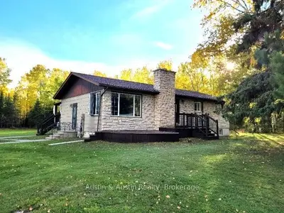 257 Mcmillan Crescent, Dryden, On P8n 0a2