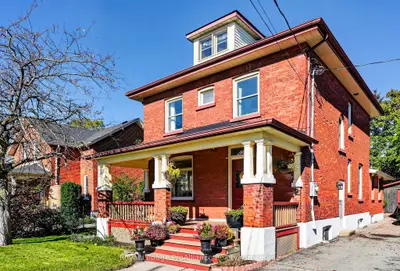 174 University Avenue W, Cobourg, On K9a 2h2